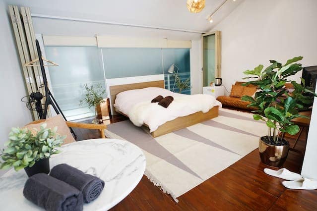 Singapore AirBnB