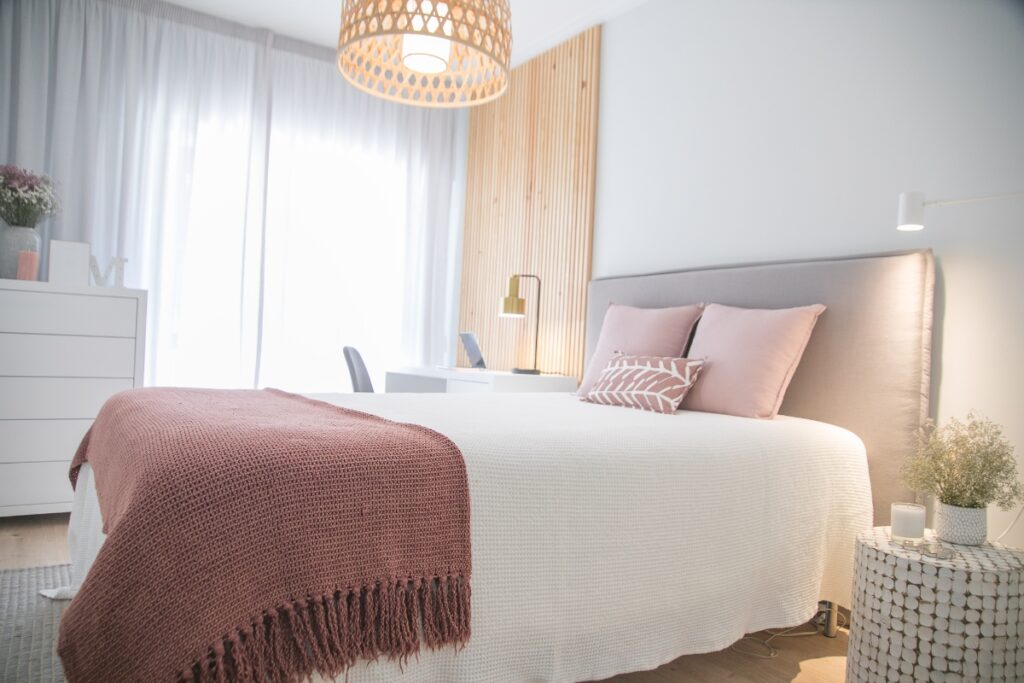 Minimalist Bedroom 